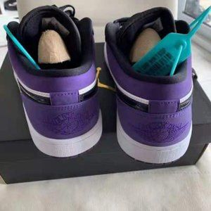 Jordan AJ1 high-top shoes for men